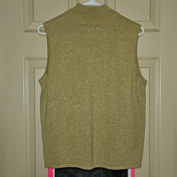 #045 Vintage - Casual Corner- Gold sparkly sleeveless tank top- Size: XL - Picture 2 of 5